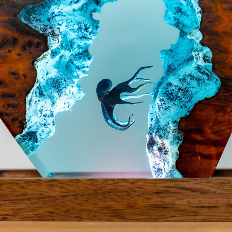 3D Octopus Diver Resin Lamp